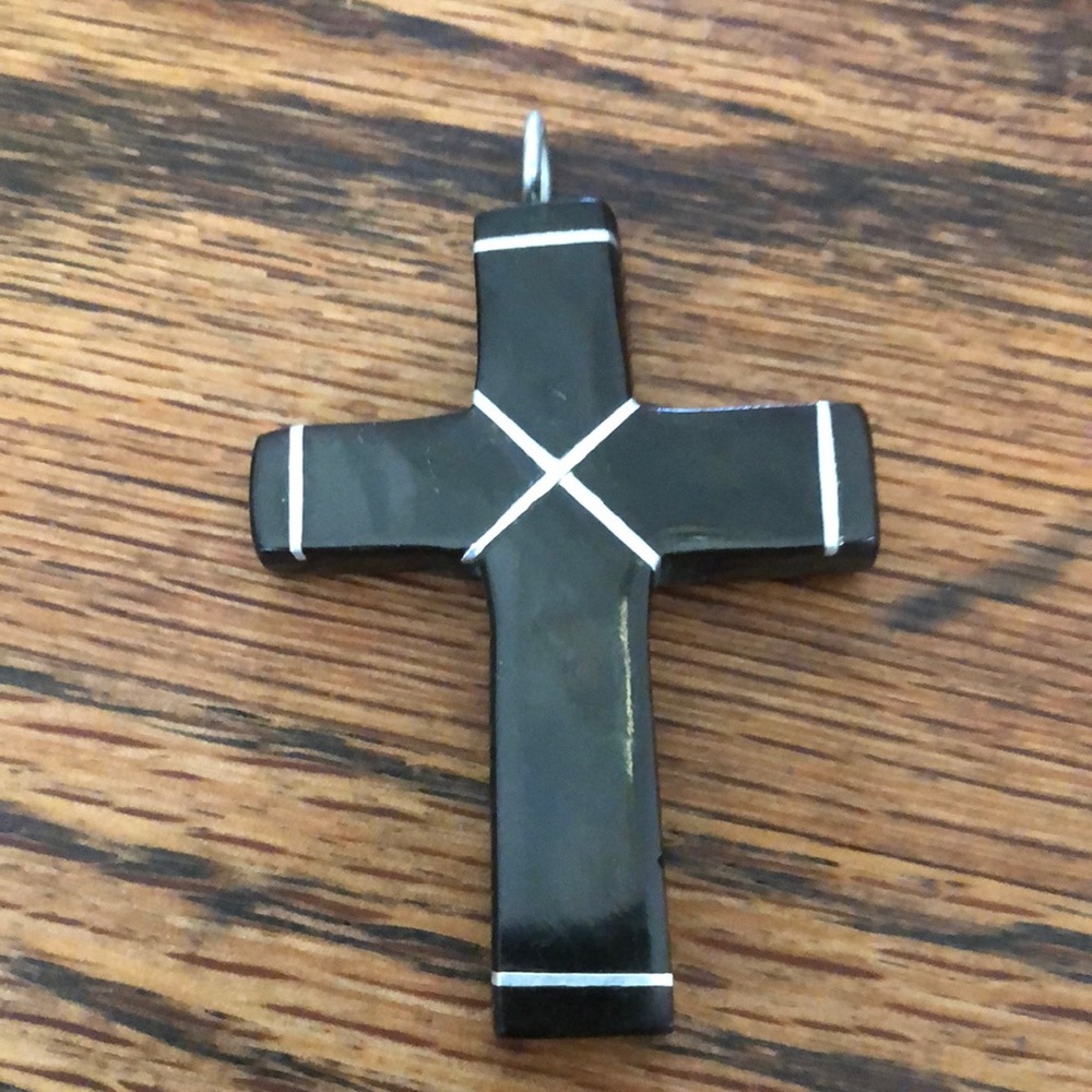 Onyx cross design pendant with silver inlay EUC